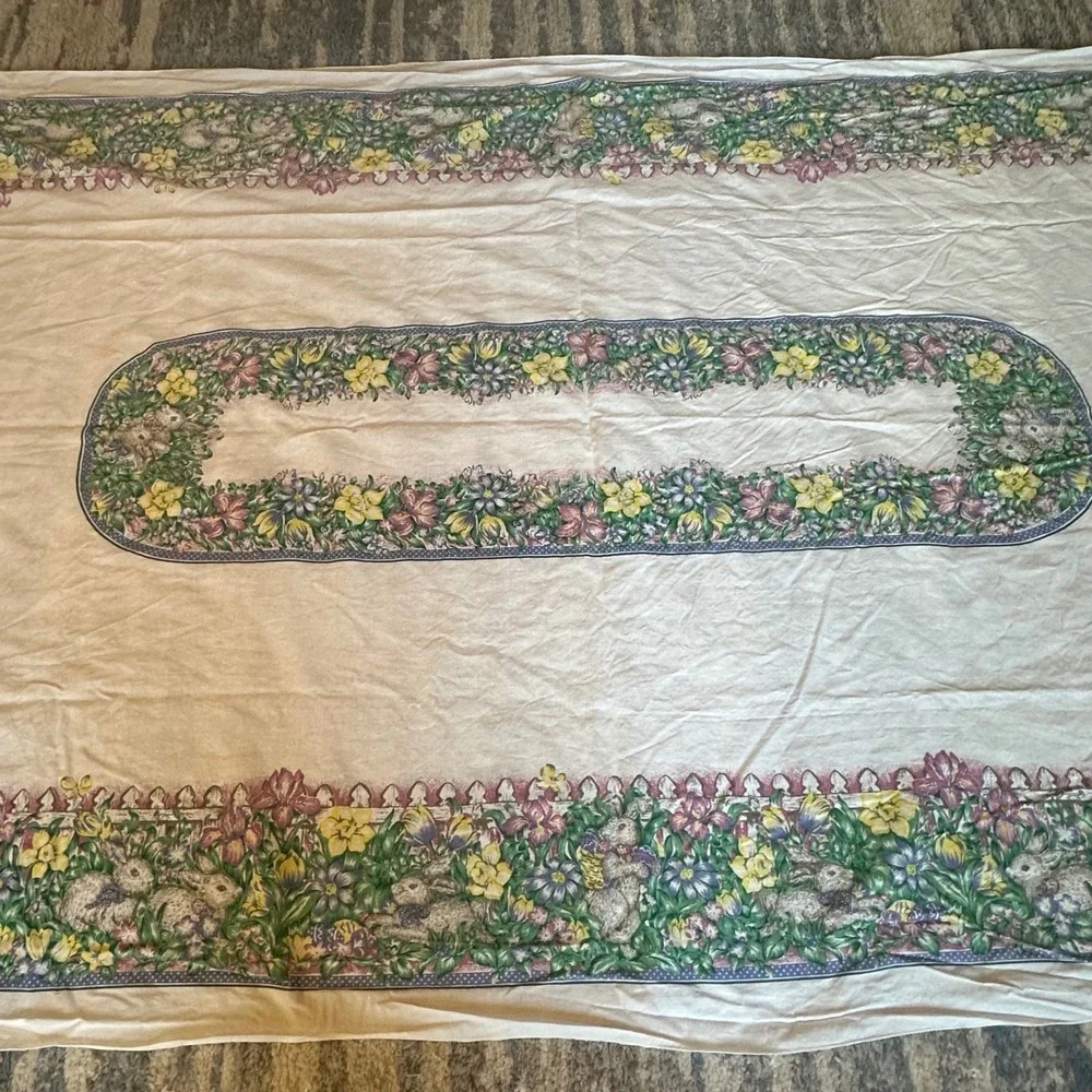 Vintage Easter Bunny Floral Tablecloth Rectangular Spring Garden White 95x56